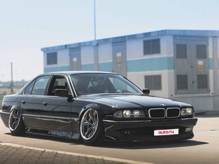 1995 BMW 7 серии 740i III (E38), серый, 1000000 рублей, вид 2