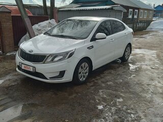 2013 Kia Rio III, белый, 870000 рублей, вид 5