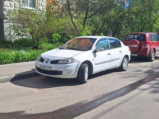 2008 Renault Megane II Рестайлинг, белый, 175000 рублей, вид 1