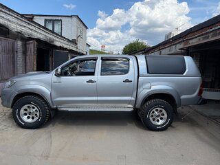 2014 Toyota Hilux VII Рестайлинг, серебристый, 3400000 рублей, вид 3