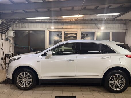 2017 Cadillac XT5 I, белый, 3129000 рублей, вид 5