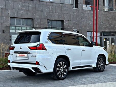 2020 Lexus LX 570 III Рестайлинг 2, белый, 9500000 рублей, вид 5