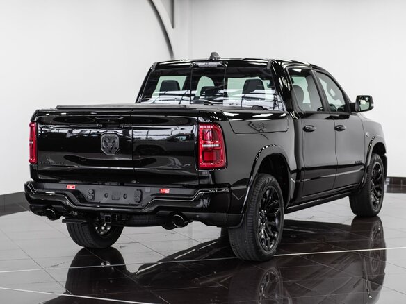 2026 Ram 1500 Crew Cab eTorque V Рестайлинг, чёрный, 11090000 рублей - вид 5