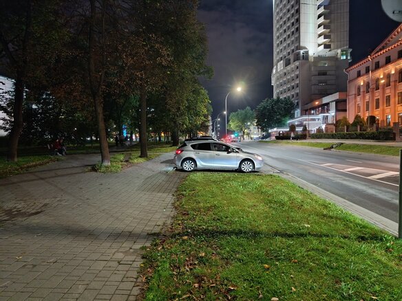 2012 Opel Astra J, серебристый, 730000 рублей - вид 9