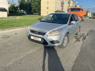 2008 Ford Focus II Рестайлинг, серебристый, 450000 рублей, вид 3