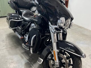 2019 Harley-Davidson Ultra Limited, чёрный, 2300000 рублей, вид 4