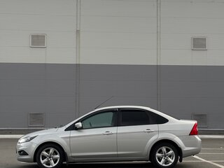 2009 Ford Focus II Рестайлинг, серебристый, 825000 рублей, вид 3