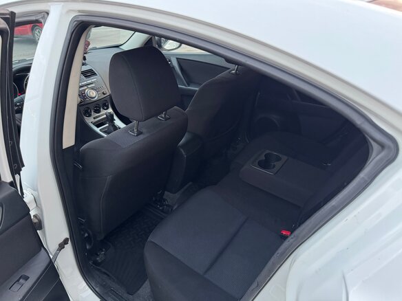 2011 Mazda 3 II (BL), белый, 830000 рублей - вид 13