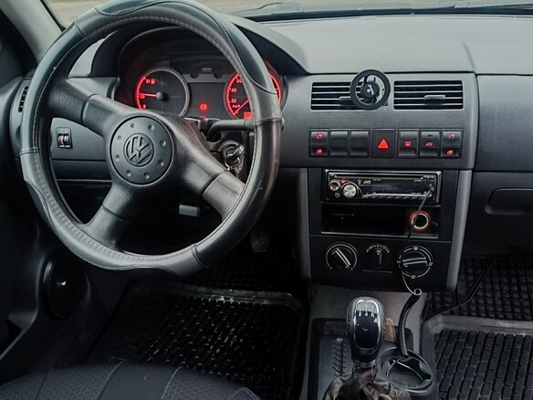 2004 Volkswagen Pointer, серебристый, 180000 рублей - вид 10