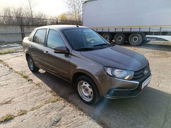 2024 Lada (ВАЗ) Granta I Рестайлинг, коричневый, 625000 рублей - вид 1