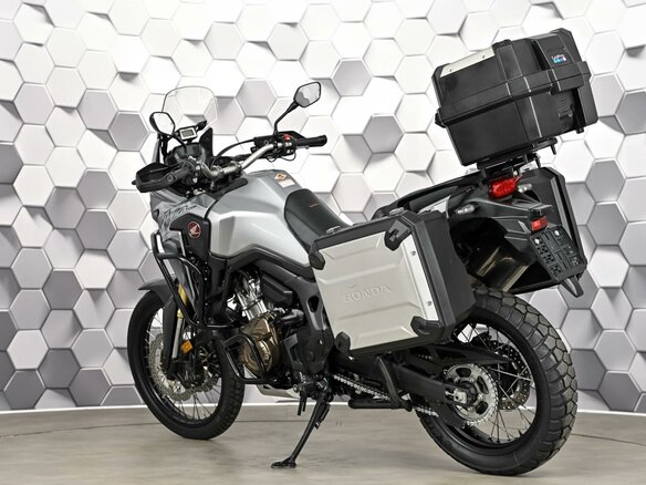 2016 Honda CRF 1000L Africa Twin, серебристый, 1229000 рублей - вид 7