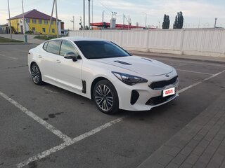 2019 Kia Stinger I, белый, 2680000 рублей, вид 2