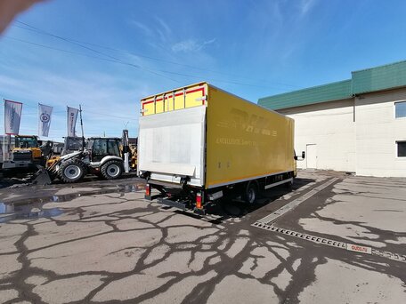 2017 Fuso (Mitsubishi) Canter, жёлтый, 5200000 рублей, вид 4