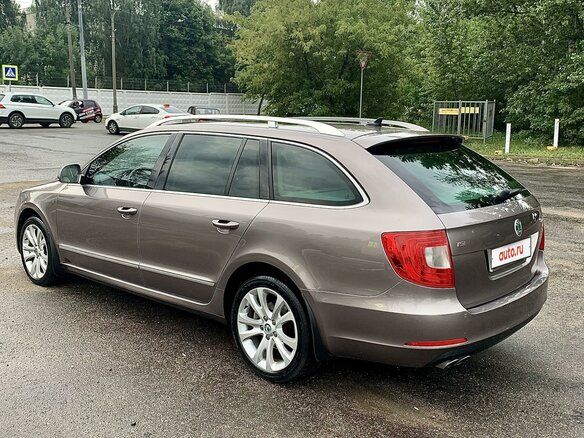 2011 Skoda Superb II, бежевый - вид 4