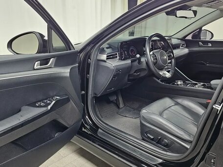 2021 Kia K5 III, чёрный, 2290000 рублей, вид 5
