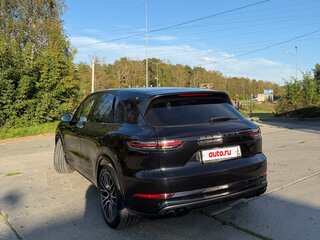 2019 Porsche Cayenne III, чёрный, 5250000 рублей, вид 5