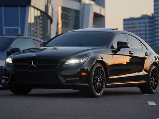 2011 Mercedes-Benz CLS 550 II (C218), чёрный, 2300000 рублей, вид 3