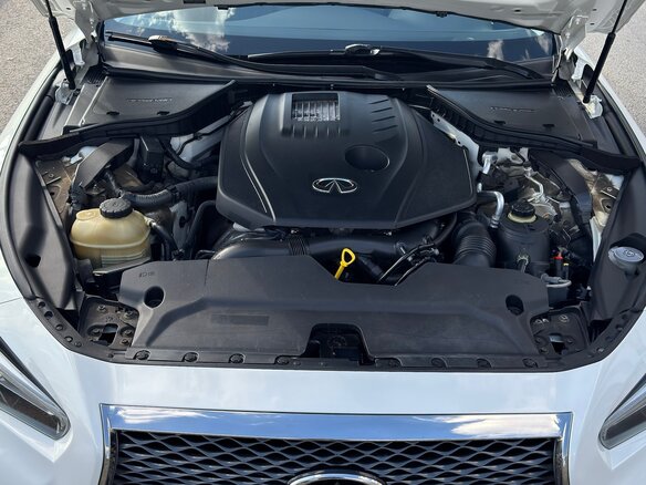 2014 Infiniti Q50 I, белый, 1800000 рублей - вид 2