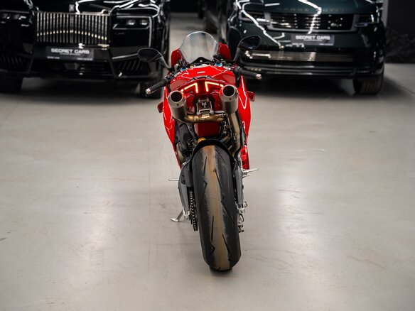 2024 Ducati Panigale V4, красный, 5299000 рублей - вид 20