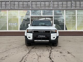 2024 Toyota Land Cruiser Prado 250 Series, белый, 10250000 рублей, вид 2
