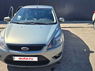 2010 Ford Focus II Рестайлинг, серый, 530000 рублей, вид 1
