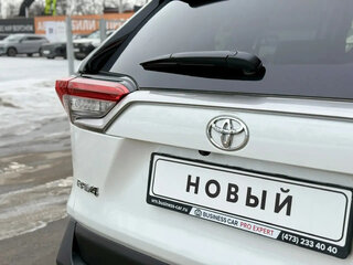 2025 Toyota RAV4 V (XA50), белый, 5300000 рублей, вид 4