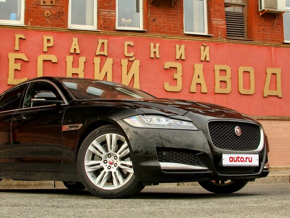 2018 Jaguar XF II, чёрный - вид 4