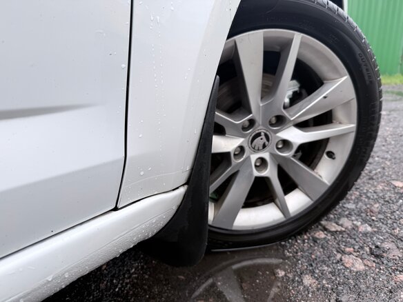 2018 Skoda Octavia III (A7) Рестайлинг, белый, 1479900 рублей - вид 7
