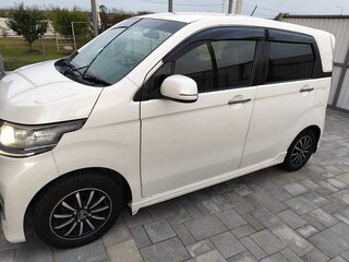 2017 Honda N-WGN I Рестайлинг, белый, 950000 рублей, вид 1