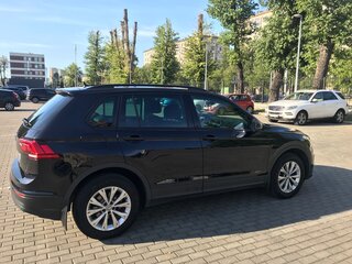 2019 Volkswagen Tiguan II, чёрный, 1850000 рублей, вид 3
