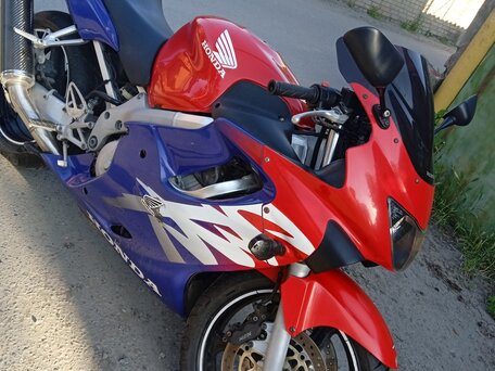 1999 Honda CBR 600F, синий, 355000 рублей, вид 1