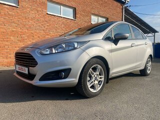 2016 Ford Fiesta Mk6 Рестайлинг, серебристый, 1199900 рублей, вид 2