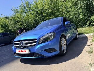 2013 Mercedes-Benz A-Класс 180 III (W176), голубой, 1387000 рублей, вид 1
