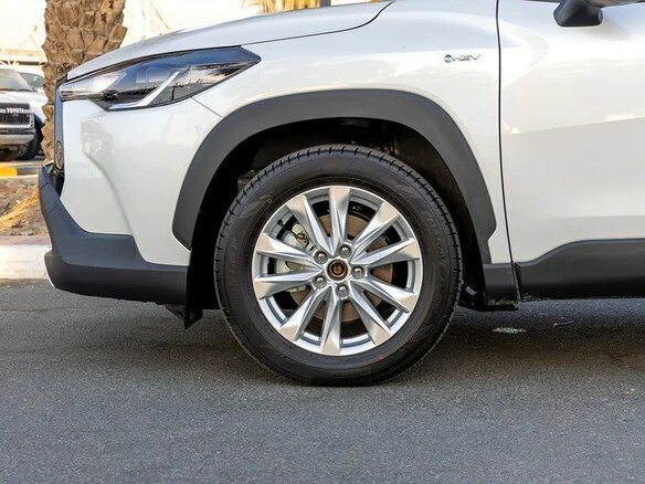 2026 Toyota Corolla Cross I Рестайлинг, белый, 3790000 рублей - вид 5