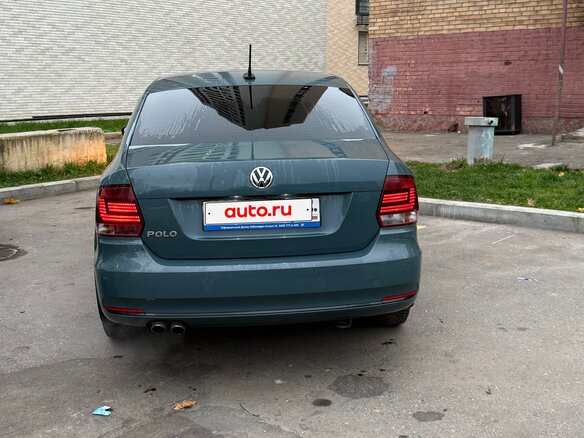 2019 Volkswagen Polo V Рестайлинг, серый, 1220000 рублей - вид 3