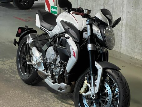 2015 MV Agusta Dragster 800, белый, 800000 рублей, вид 2