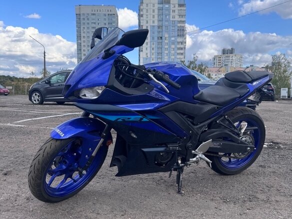 2024 Yamaha YZF-R3, синий, 550000 рублей - вид 1