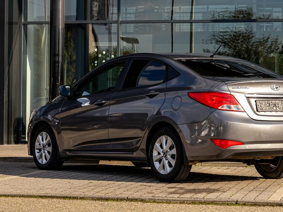 2016 Hyundai Solaris I Рестайлинг, серый, 955000 рублей - вид 8