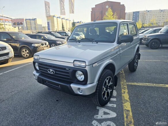 2026 Lada (ВАЗ) Niva Legend I, серебристый, 1259000 рублей - вид 2