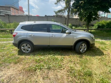 2012 Nissan Qashqai+2 I Рестайлинг, серебристый, вид 5