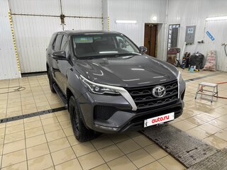 2021 Toyota Fortuner II Рестайлинг, красный, 4050000 рублей, вид 2