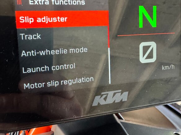 2021 KTM 1290 Super Duke R Evo, оранжевый, 1500000 рублей - вид 12