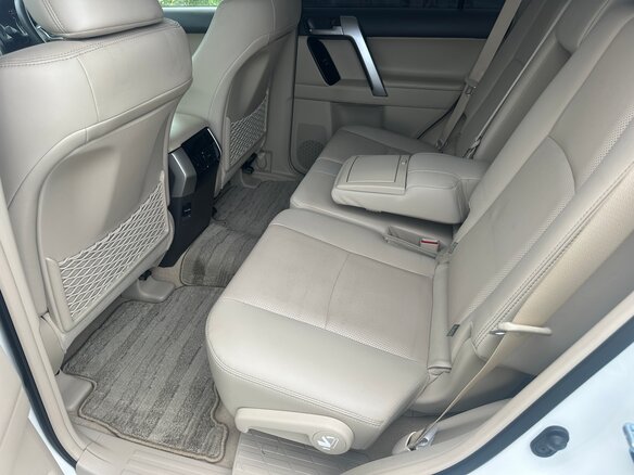2021 Toyota Land Cruiser Prado 150 Series Рестайлинг 3, белый, 5700000 рублей - вид 32
