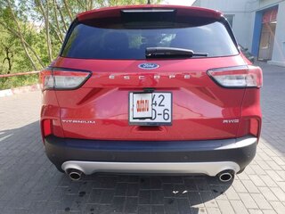 2021 Ford Escape IV, красный, 1930000 рублей, вид 4