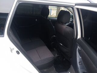 2000 Toyota Corolla Fielder IX (E120, E130), белый, 685000 рублей, вид 5
