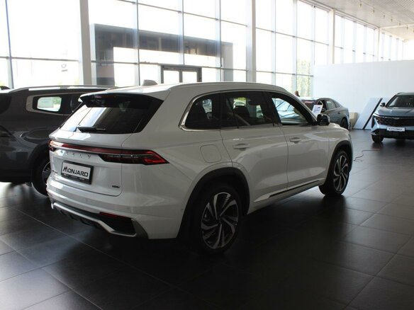 2026 Geely Monjaro I, белый, 4954990 рублей - вид 3