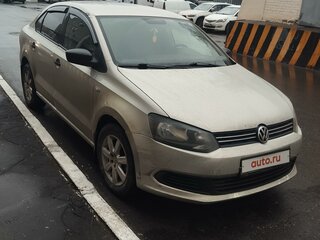 2013 Volkswagen Polo V, бежевый, 650000 рублей, вид 4