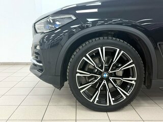 2020 BMW X5 40i IV (G05/G18), чёрный, 7995000 рублей, вид 5