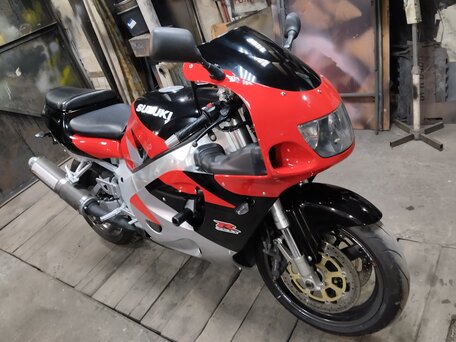 1998 Suzuki GSX-R 750, серый, 370000 рублей, вид 3