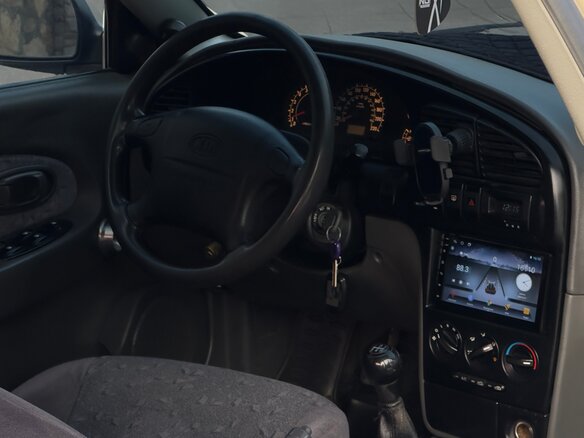 2007 Kia Spectra I Рестайлинг 2, бежевый - вид 18